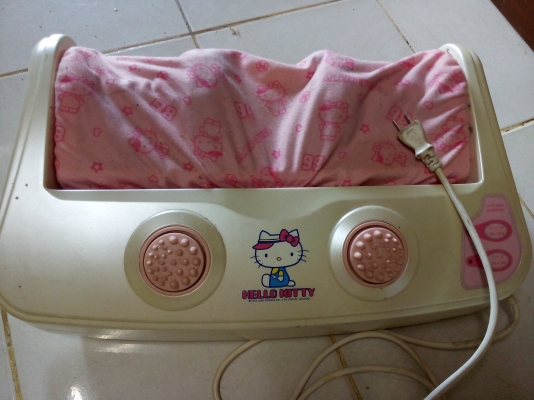 เครื่องนวดเท้าและมีกระทุ้งเท้า คิตตี้ จากญี่ปุ่นใข้งานนวดผ่อนคลายได้ดี