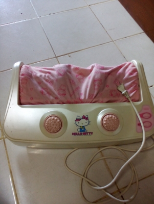 เครื่องนวดเท้าและมีกระทุ้งเท้า คิตตี้ จากญี่ปุ่นใข้งานนวดผ่อนคลายได้ดี