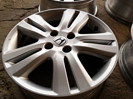 แม็กแท้ๆ ขอบ16- 4รู100 (4วง3,600บ.)ไม่คด ไม่ดุ้ง แม็กแท้ๆ ขอบ16- 4รู100 (4วง3,600บ.)ไม่คด ไม่ดุ้ง