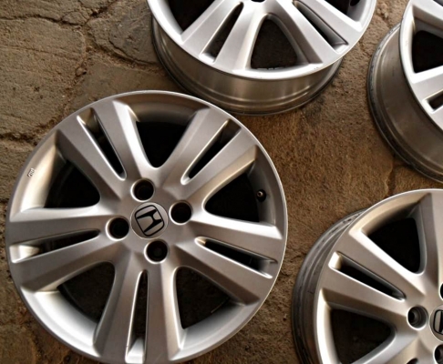 แม็กแท้ๆ ขอบ16- 4รู100 (4วง3,600บ.)ไม่คด ไม่ดุ้ง แม็กแท้ๆ ขอบ16- 4รู100 (4วง3,600บ.)ไม่คด ไม่ดุ้ง