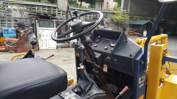 ขาย รถตัก KOMATSU รุ่น WA20 มือสองญี่ปุ่น สภาพสวย ยางใหม่ ตักได้ ครึ่งคิว มือถือ/LINE ID : 0818753444 ขาย รถตัก KOMATSU รุ่น WA20 มือสองญี่ปุ่น สภาพสวย ยางใหม่ ตักได้ ครึ่งคิว มือถือ/LINE ID : 0818753444