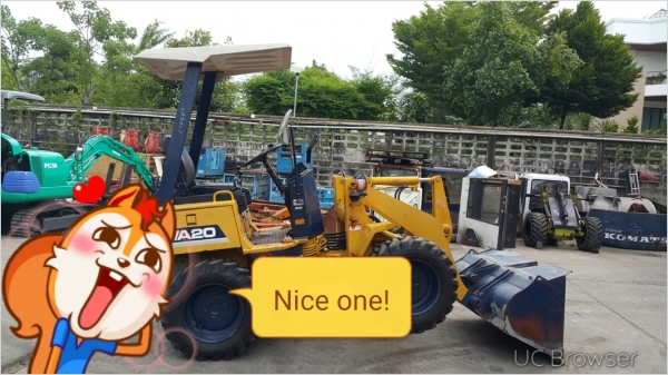 ขาย รถตัก KOMATSU รุ่น WA20 มือสองญี่ปุ่น สภาพสวย ยางใหม่ ตักได้ ครึ่งคิว มือถือ/LINE ID : 0818753444