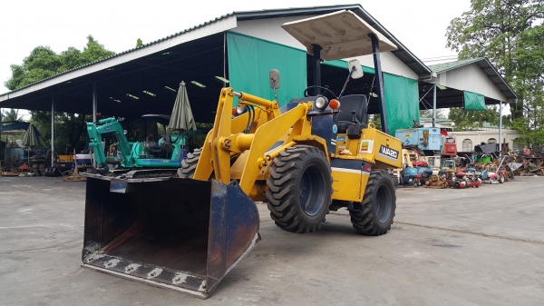 ขาย รถตัก KOMATSU รุ่น WA20 มือสองญี่ปุ่น สภาพสวย ยางใหม่ ตักได้ ครึ่งคิว มือถือ/LINE ID : 0818753444 ขาย รถตัก KOMATSU รุ่น WA20 มือสองญี่ปุ่น สภาพสวย ยางใหม่ ตักได้ ครึ่งคิว มือถือ/LINE ID : 0818753444