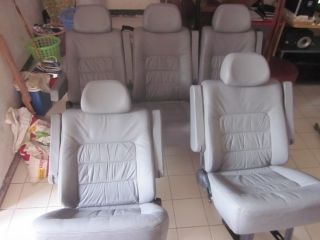 เบาะรถตู้