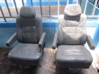 เบาะรถตู้