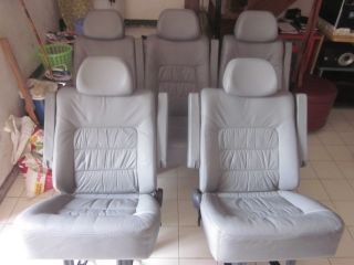 เบาะรถตู้