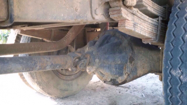 ISUZU ROCKY FRR 175 HP 6BG1 หกล้อบรรทุก กระบะคอกเหล็กความยาว 6 เมตรสภาพสวยพร้อมใช้งานได้เลย เครื่องยนต์แรงดีไม่มีเยิ้ม ภายในเก๋งคอนโซลสวยครบ พวงมาลัยเพาเวอร์ เบรคลม ช่วงล่างใหญ่คัชซีไม่มีบวม ยาง 9.00 ขอบ 20 สภาพดีประมาณ 65\% เอกสารทะเบียนครบพร้อม ราคาต่อรอ