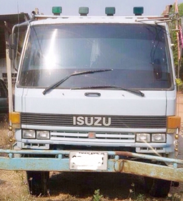 ISUZU ROCKY FRR 175 HP 6BG1 หกล้อบรรทุก กระบะคอกเหล็กความยาว 6 เมตรสภาพสวยพร้อมใช้งานได้เลย เครื่องยนต์แรงดีไม่มีเยิ้ม ภายในเก๋งคอนโซลสวยครบ พวงมาลัยเพาเวอร์ เบรคลม ช่วงล่างใหญ่คัชซีไม่มีบวม ยาง 9.00 ขอบ 20 สภาพดีประมาณ 65\% เอกสารทะเบียนครบพร้อม ราคาต่อรอ