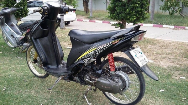 ขาย ซูซูกิ สเต๊ป125 คับ รถมีทะเบียน ขาดต่อคับ เครื่องเดิมดีๆคับ ขาย 5900 ขาย ซูซูกิ สเต๊ป125 คับ รถมีทะเบียน ขาดต่อคับ เครื่องเดิมดีๆคับ ขาย 5900