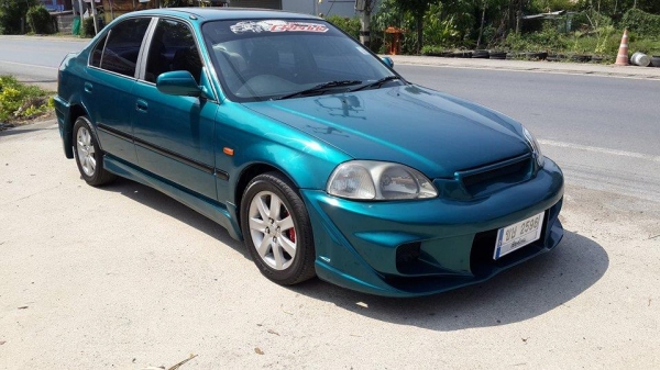 ขาย Honda civic ตาโต สีเขียวสวย ชุดแต่งรอบคัน ราคา 88,000 บาท ++++++++