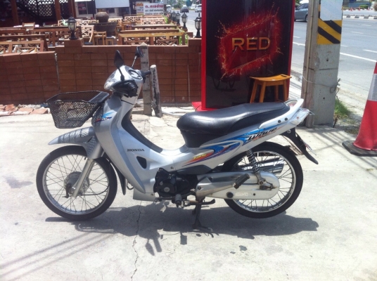 ขาย honda wave 125 สภาพเก่าเก็บ ใช้งานน้อย ไมล์วิ่งน้อย 16000โล  18000 บาท