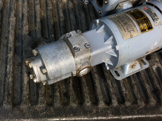 มอเตอร์ปั๊มไฮโดรลิก NIPPON ขนาด 1/2 แรงม้า 220 V. สามเฟสต่อใข้ไฟบ้านเราได้