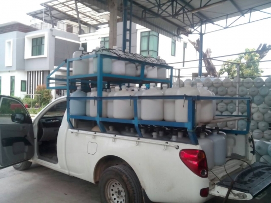 ขายคอกเหล็กพร้อมกระดานบรรทุกน้ำดื่มใส่ ไทรตันตอนเดียว