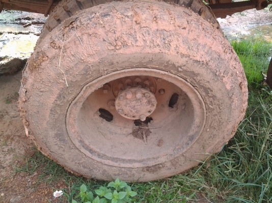 HINO ดั้ม เครื่อง 4BB เฟืองท้ายจัมโบ้ คัชีหัวยาว ดั้มยิงหลัง ไม่มีเล่มนะครับ