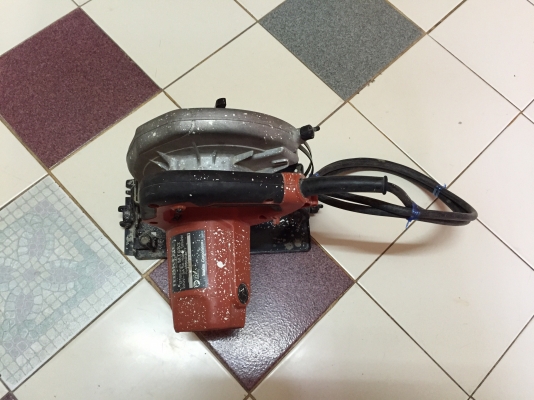 ขายเลื่อยวงเดือนขนาดใส่ใบ7นิ้วยี่ห้อMaktecสภาพดีพร้อมใช้งาน ขายเลื่อยวงเดือนขนาดใส่ใบ7นิ้วยี่ห้อMaktecสภาพดีพร้อมใช้งาน