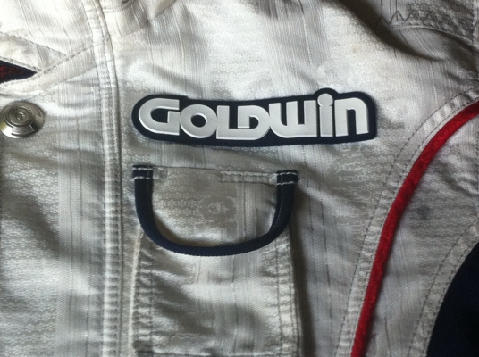 ขุดเสื้อและกางเกง Gold Win เสื่อและกางเกงอย่างดีกันลมกันหนาว