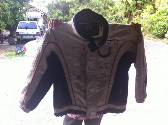 ขุดเสื้อและกางเกง Gold Win เสื่อและกางเกงอย่างดีกันลมกันหนาว