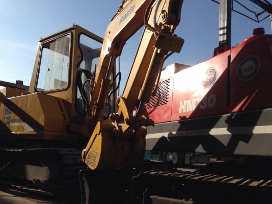 ขายรถขุดเล็ก komatsu pc20 นำเข้าญี่ปุ่น