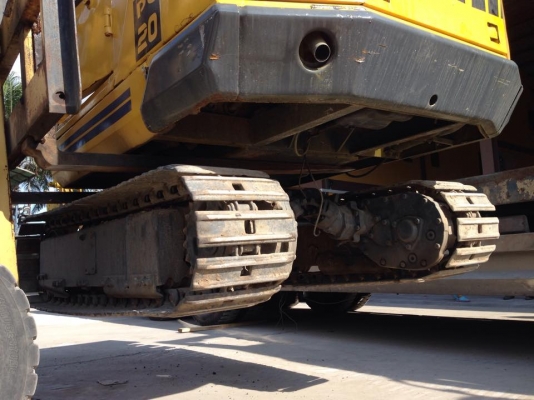 ขายรถขุดเล็ก komatsu pc20 นำเข้าญี่ปุ่น