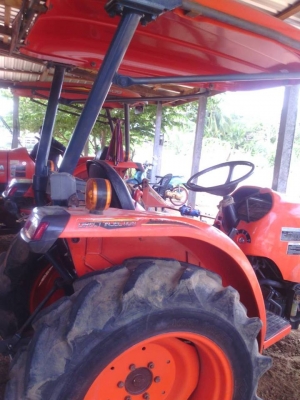 ขายรถไถ KUBOTA L3608 สภาพดีใช้งานได้ 800ชม.สนใจโทร 090-8588220คุณนะ 093-3258446คุณบิว ID:narong498 หรือ www.truck.in.th/498 หรือเพจFacebook ณรงค์ ซื้อขายรถมือสอง (เว็บไซต์ส่วนตัว)