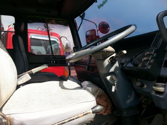 ขายดั้มร็อกกี้195แรง พ.เพาเวอร์ เบรกทิฟฟี่ ภายในสวย แอร์เย็น เครื่องดี แคชซีสวย ยาง825/16 สภาพพร้อมใช้งาน เอกสารพร้อมโอน สนใจโทร 090-8588220คุณนะ 093-3258446คุณบิว ID:narong498 หรือ www.truck.in.th/498 หรือเพจFacebook ณรงค์ ซื้อขายรถมือสอง (เว็บไซต์ส่วนตั