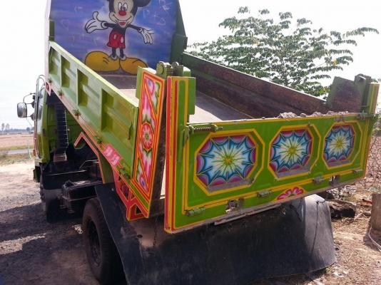 ขายดั้มร็อกกี้195แรง พ.เพาเวอร์ เบรกทิฟฟี่ ภายในสวย แอร์เย็น เครื่องดี แคชซีสวย ยาง825/16 สภาพพร้อมใช้งาน เอกสารพร้อมโอน สนใจโทร 090-8588220คุณนะ 093-3258446คุณบิว ID:narong498 หรือ www.truck.in.th/498 หรือเพจFacebook ณรงค์ ซื้อขายรถมือสอง (เว็บไซต์ส่วนตั