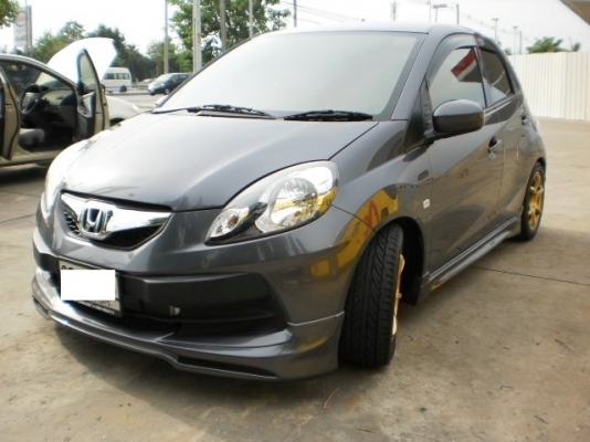 HONDA BRIO 1.2 V ปี2013 วิ่งน้อย 8,xxxkm.