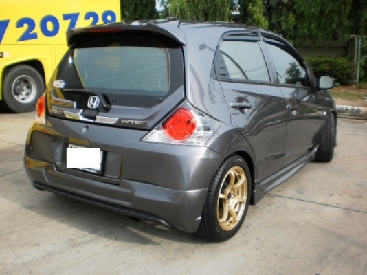 HONDA BRIO 1.2 V ปี2013 วิ่งน้อย 8,xxxkm.