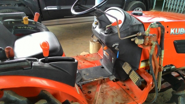 ขายรถไถ KUBOTA L2420 พร้อมดันหน้า ราคา 175,000 อ.แกลง จ.ระยอง  สอบถาม 0818618678  ID Line = carbonthai