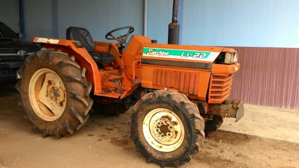 ขายรถไถ KUBOTA L1-22 2เพลา พวงมาลัยพาวเวอร์ ราคา 68,000 อ.แกลง จ.ระยอง สอบถาม 0818618678 ID Line =carbonthai