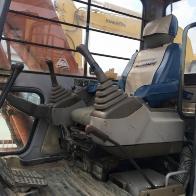 ขายรถขุด HITACHI EX120-2 SUPER ไฟฟ้าครบ ระบบดี ช่วงล่าง90\% ราคา950,000 มีเอกสารอินวอยชุดจดทะเบียนพร้อมสัญญาซื้อขายออกให้ สนใจติดต่อ 083-3436937 line:mjkodream