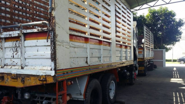 ขายรถพ่วง 18 ล้อ กระบะเหล็กคอกเกษตรไม่ดั้ม HINO F18 วางหัวสิงไฮเท็ก เครื่อง EK100 รถสวย ราคา.1100000 สนใจโทร