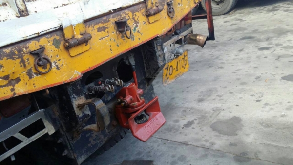 ขายรถพ่วง 18 ล้อ กระบะเหล็กคอกเกษตรไม่ดั้ม HINO F18 วางหัวสิงไฮเท็ก เครื่อง EK100 รถสวย ราคา.1100000 สนใจโทร