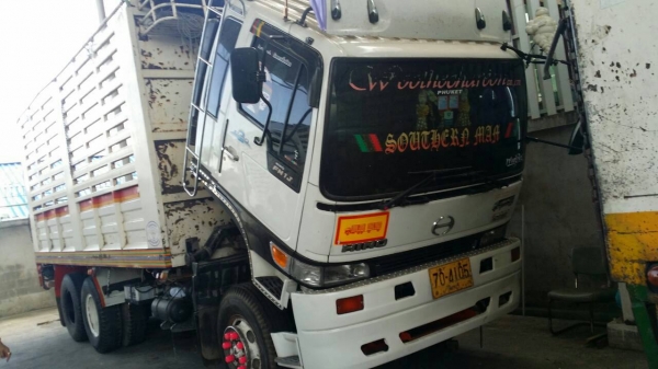 ขายรถพ่วง 18 ล้อ กระบะเหล็กคอกเกษตรไม่ดั้ม HINO F18 วางหัวสิงไฮเท็ก เครื่อง EK100 รถสวย ราคา.1100000 สนใจโทร