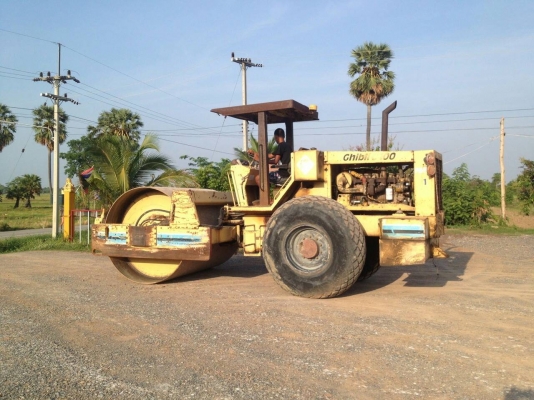 ขายรถบด ขนาด 10 ตัน 2 เพลา สภาพดี พร้อมใช้ เล่มทะเบียน ราคา.650000 สนใจโทร
