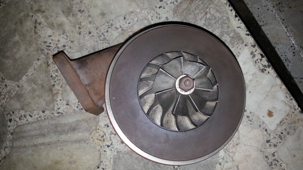 ขายเทอร์โบ 10 ล้อ 3ลูก สภาพดี ไม่มีฝาหน้า1ตัว เหมาหมด3ลูก 15,000