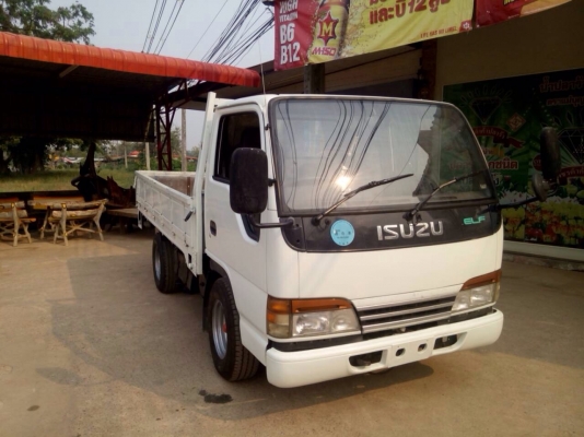 เพิ่มรูป รถสี่ล้อกลางห้างแท้เครื่อง4JB1. 88แรงพร้อมใช้งานครับ