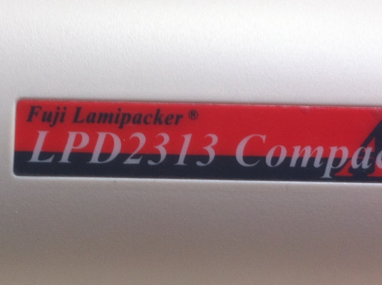 เครื่องเคลือบบัตรด้วยแผ่นพลาสติก FUJI เคลื่อบได้ใหญ่ถึง A 4 ผลิตจากญี่ปุ่น