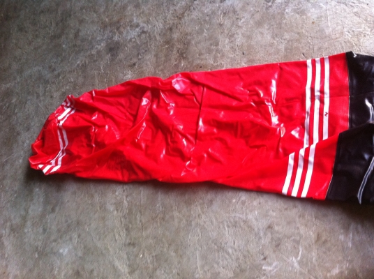 กระสอบลมซ่อมมวยจากญี่ปุ่น แค่เติมน้ำด้านล่างเพื่อให้ตัวกระสอบตั้งตลอด