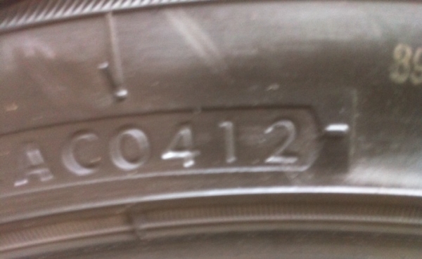 ยาง Yokohama 265 65 17 (ปี12) ดอกเยอะ เนื้อนิ่ม ดอกคมๆ