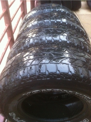 ยาง Yokohama 265 70 16 ปี10 สภาพดี ใช้ได้อีกเป็นปีสบายๆ