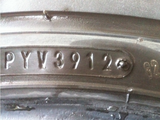 ยาง Dunlop 31 10.5 R15 ปลายปี12 ปีใหม่เนื้อนิ่มๆ