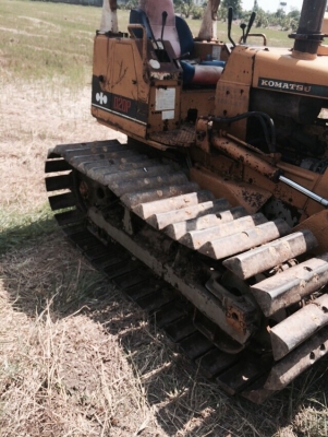 ขายแทรกเตอร์D2รุ่น6 สภาพดีพร้อมใช้งาน