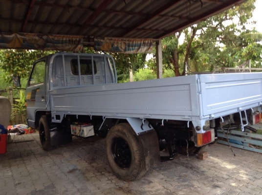 ขายรถอีซูซูnkr4ล้อรถบ้านรถห้างยกหัวใด้ เกียรสั้น