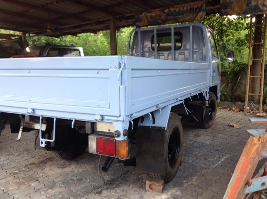 ขายรถอีซูซูnkr4ล้อรถบ้านรถห้างยกหัวใด้ เกียรสั้น