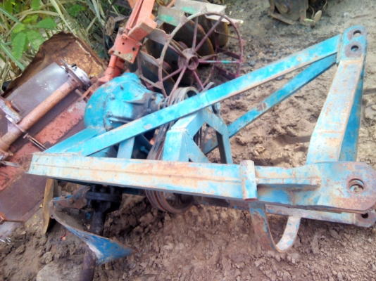 เครื่องเจาะหลุมรถไถใหญ่ สวยๆพร้อมใช้ ใหม่มาก พร้อมยอย
