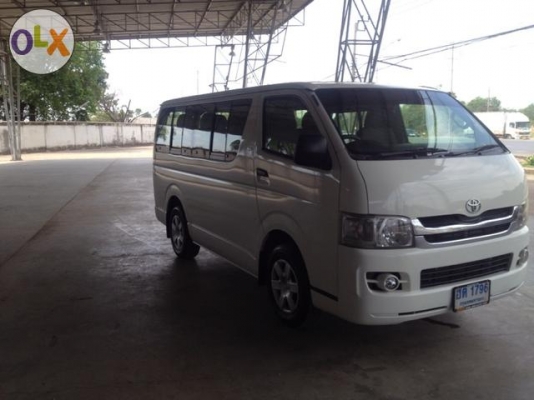 รับซื้อรถตู้ Toyota Commuter GL lสีขาว