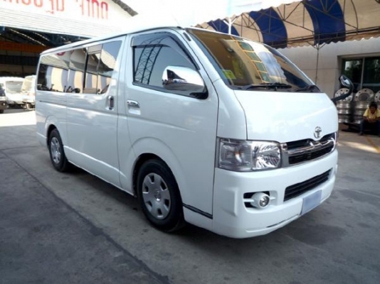 รับซื้อรถตู้ Toyota Commuter GL lสีขาว