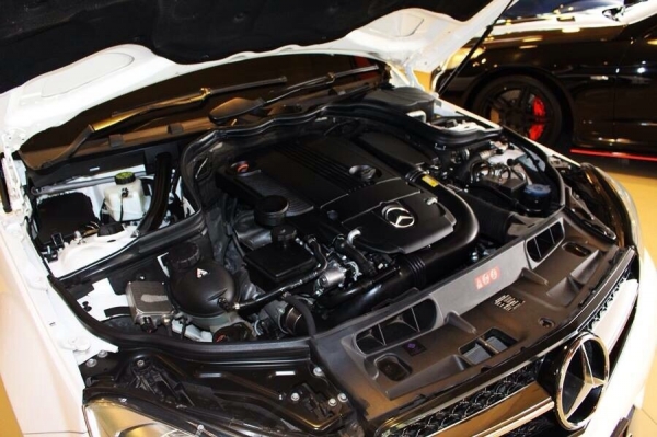 ขาย Benz C 200 ปี2014 รถออกศูนย์เบนซ์ไทยแลนด์ สีขาวแท้ ชุดแต่ง AMG แท้รอบคัน ท่อหลังออก 4 AMG กระจังหน้าดาวใหญ่แท้ ล้อAMG 18 แท้ ภายในดำ รถสภาพไม่ต่างกับรถใหม่ ขายเพียง 1,859,000 ราคาถูกสุดในตลาด จัดไฟแนทซ์ได้เต็ม พร้อมวารันตรีเซอร์วิทย์ฟรีทุกกรณี 6 เดือน