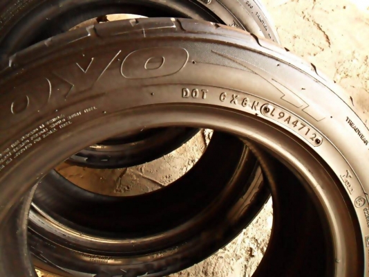 ยางแก้มเตี้ยขอบ15 โตโย 195-55-R15ลงพื้นปี13(4เส้น 2,900บ)ลายสปอร์ต รถซิ่ง ยางแก้มเตี้ยขอบ15 โตโย 195-55-R15ลงพื้นปี13(4เส้น 2,900บ)ลายสปอร์ต รถซิ่ง